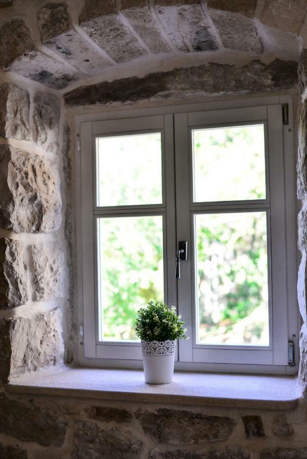 Charming Stone House In Cavtat Old Town Apartamento Exterior foto