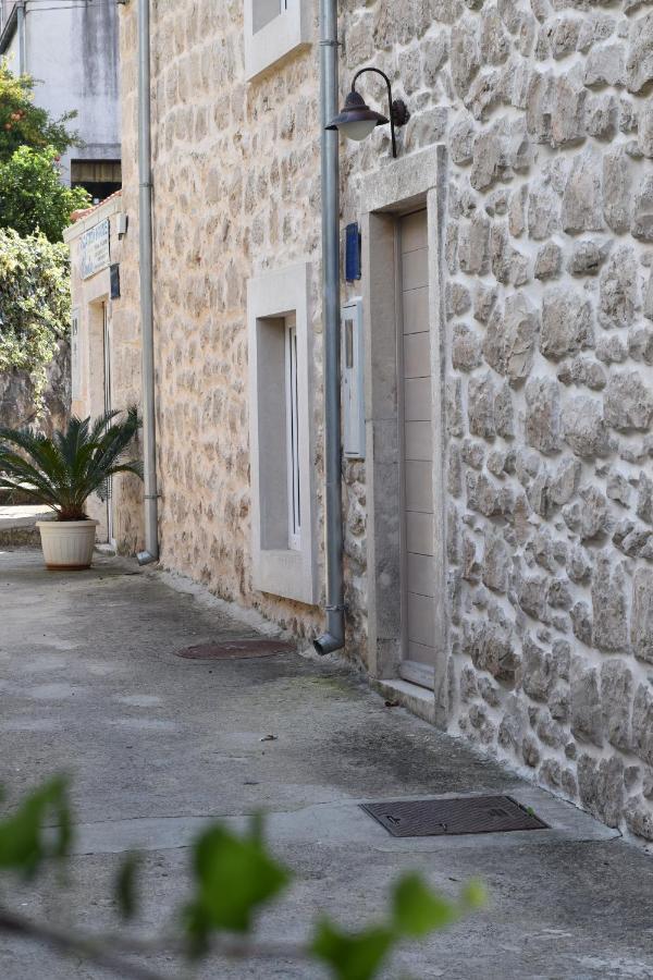 Charming Stone House In Cavtat Old Town Apartamento Exterior foto