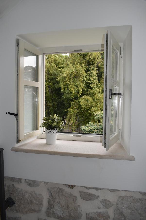 Charming Stone House In Cavtat Old Town Apartamento Exterior foto