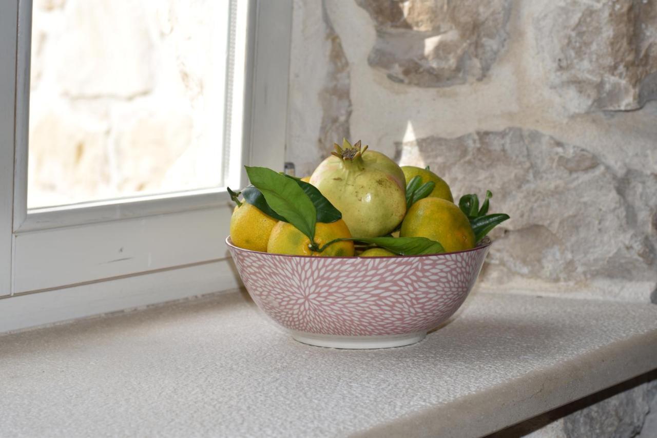 Charming Stone House In Cavtat Old Town Apartamento Exterior foto